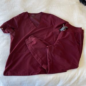 Burgundy figs L scrub set